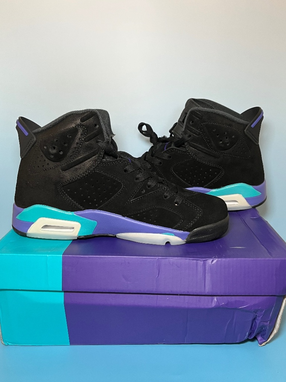 Air Jordan 6 Retro Aqua - Size 8 Mens